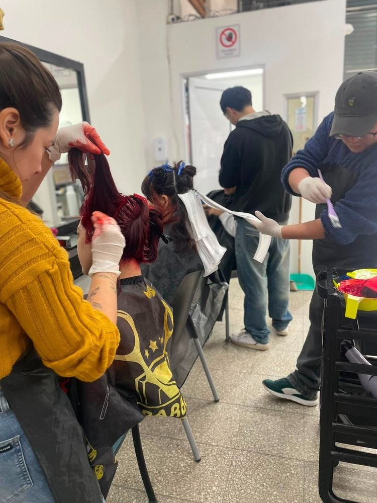 Aplicación de mechas con papel aluminio