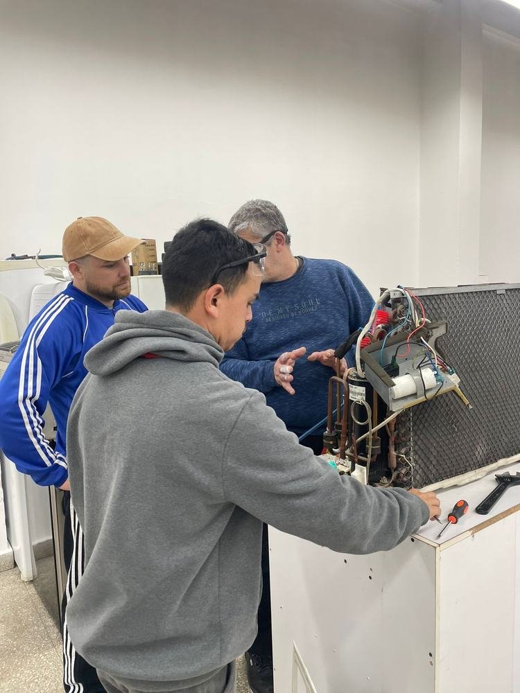 Diagnóstico de compresor de aire acondicionado